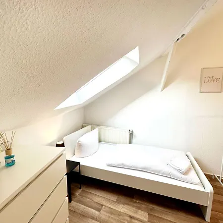 Work & House In Apartment *