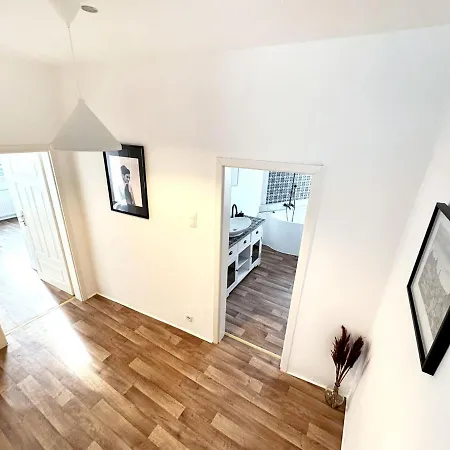 Work & House In * Linz am Rhein